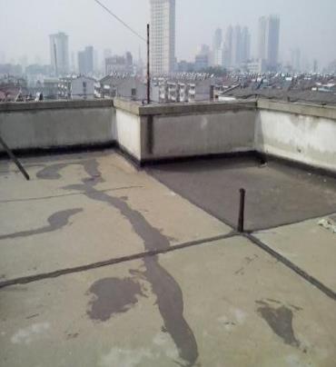 望城漏水维修 楼顶漏水是什么原因，楼顶漏水维修方法是什么?